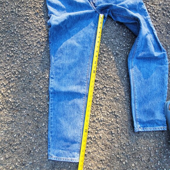 Levi Vintage Made in USA 505 Red Tab Shrink to Fit Medium/Light Wash Jeans - Picture 8 of 11